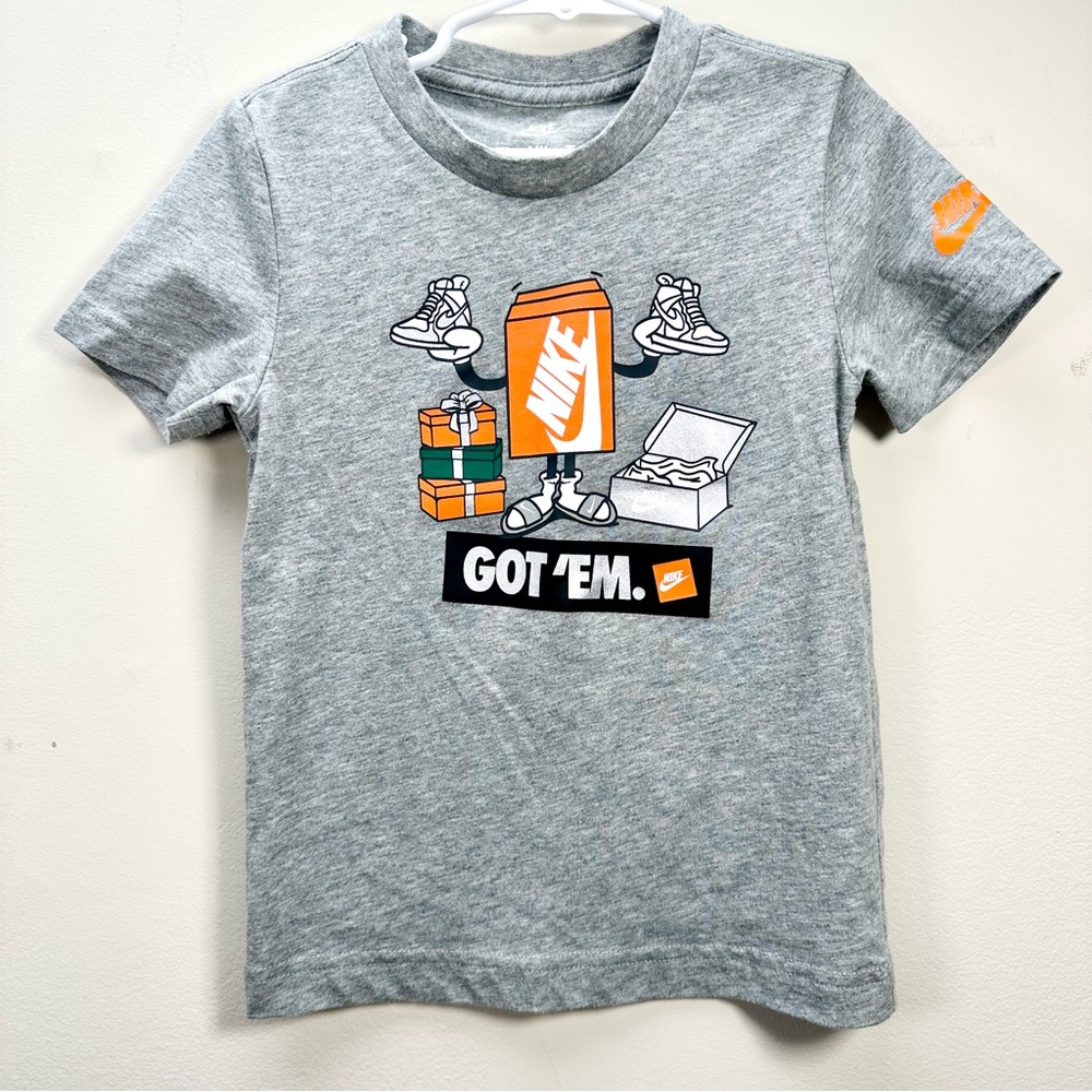 Nike Boxy Got ‘Em Sneaker Tee, 4T Gray - Picture 2 of 11